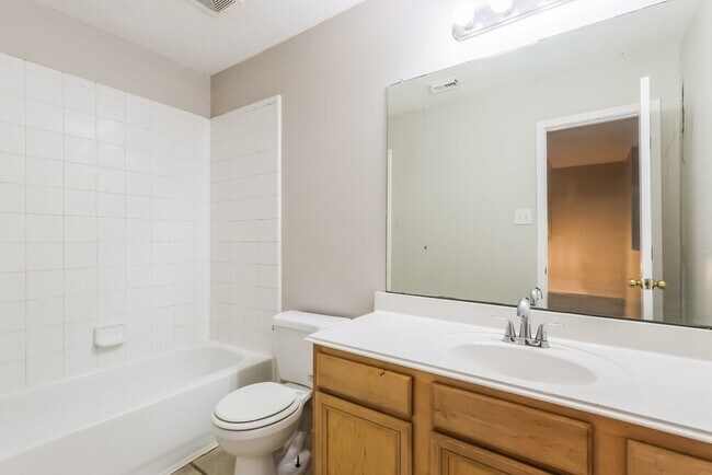 Building Photo - 25306 Barmby Dr