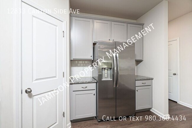 Building Photo - 12833 Canton Side Ave