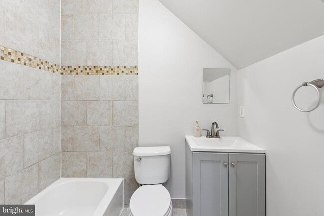 Building Photo - 1931 N Uber St