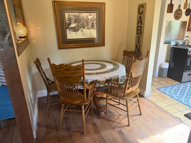 Building Photo - 5404 S Twin Spruce Dr