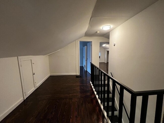 Building Photo - 2034 Nashville Ct