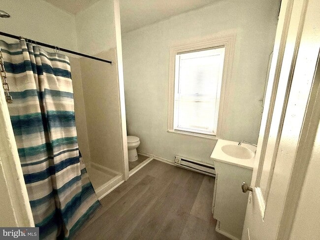 Building Photo - 2013 E Stella St