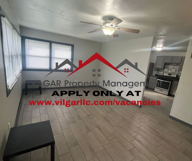 Building Photo - BEAUTIFUL 3 bedroom, 1 bath house in Gary ...