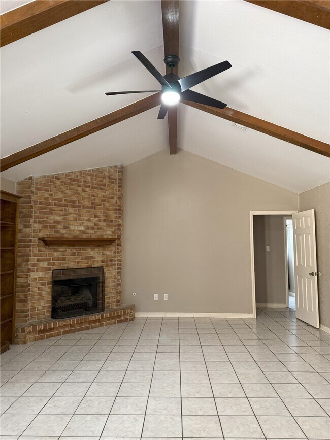 Building Photo - 21430 Park Green Dr