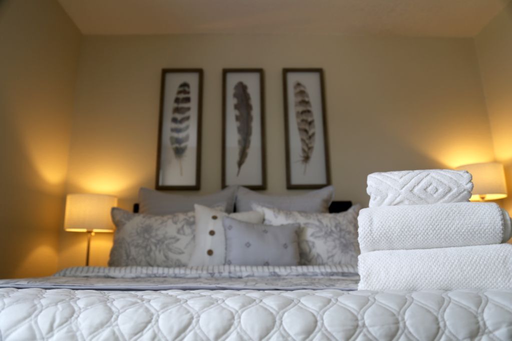 Building Photo - 925 Peggotty Pl