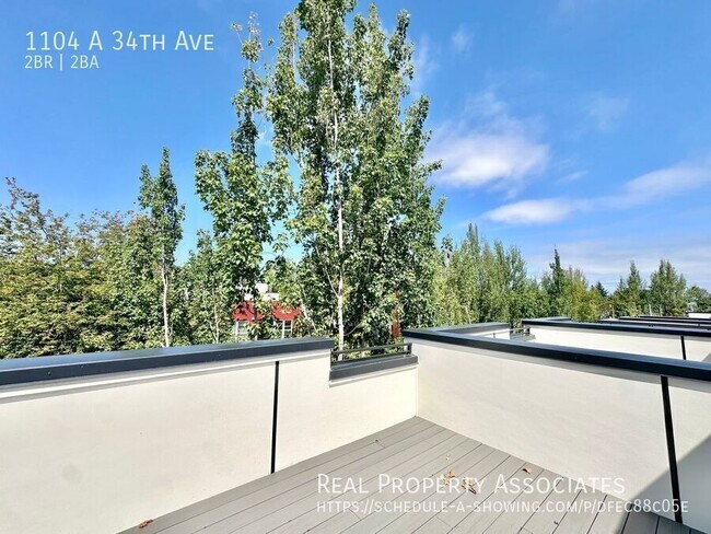 Building Photo - 1104 A 34th Ave
