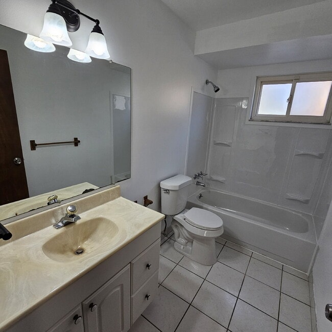 Building Photo - 3 Bedroom Ranch, Eat-In Kitchen, All Appliances, Big Basement with Extra Storage, 2 Car Garage.