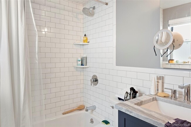 Building Photo - 13 Tildean Ln