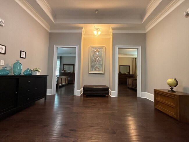 Building Photo - Mint Hill