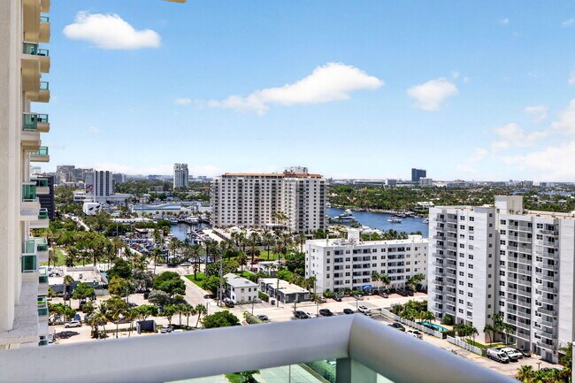 Building Photo - 101 S Fort Lauderdale Beach Blvd