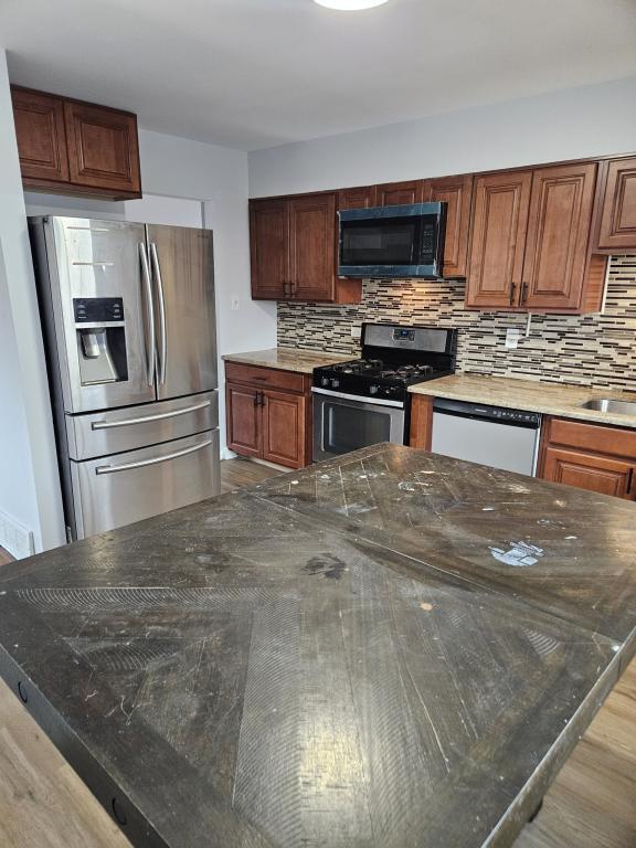 Building Photo - 1395 Freeland Ave