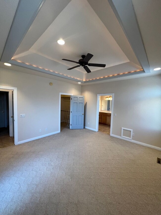Building Photo - 1124 Alta Vista Dr
