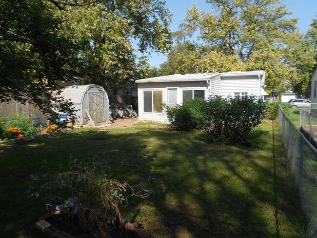 Building Photo - 3309 Ave I