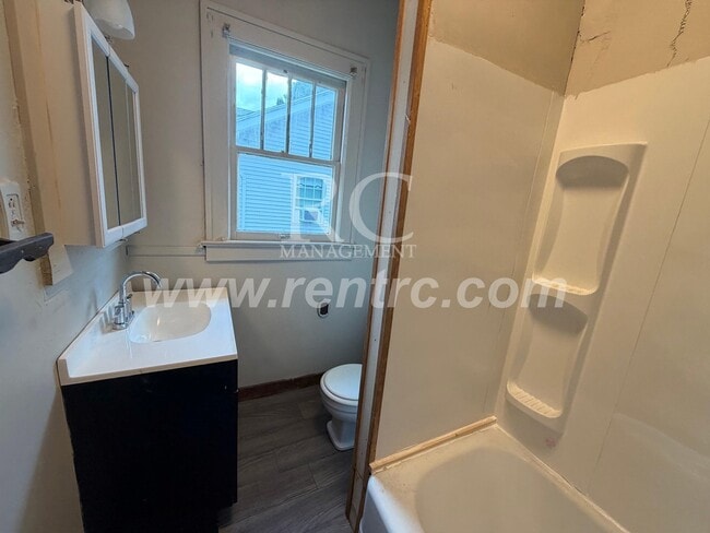Building Photo - 1210 Sherman-