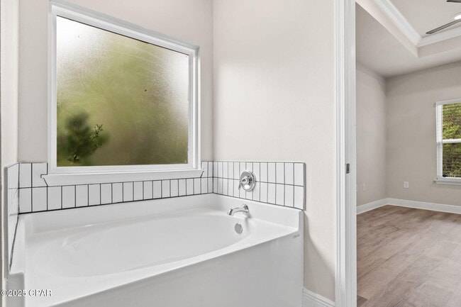 Building Photo - 397 Emerald Cove St