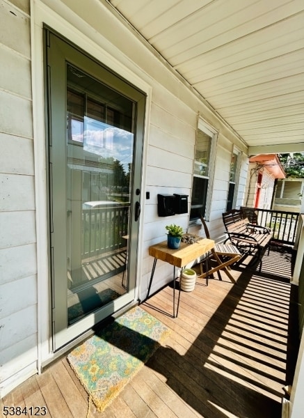 Building Photo - 60 James St