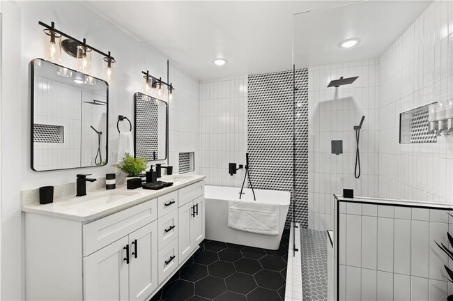 Building Photo - 500 Collier Ridge Dr NW