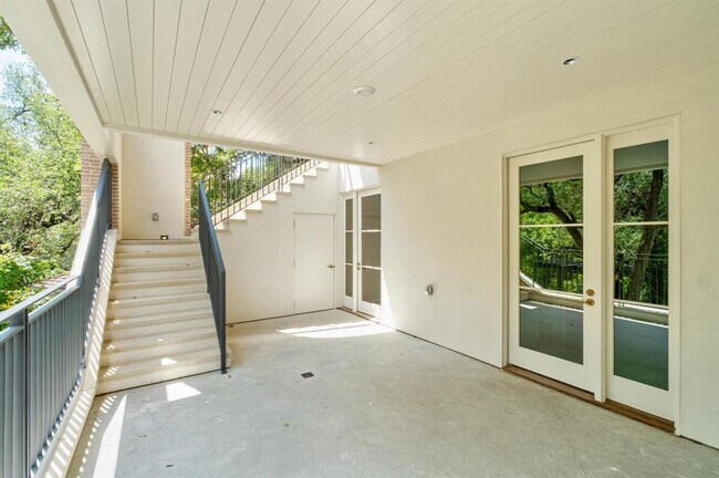 Building Photo - 4500 River Wood Ct