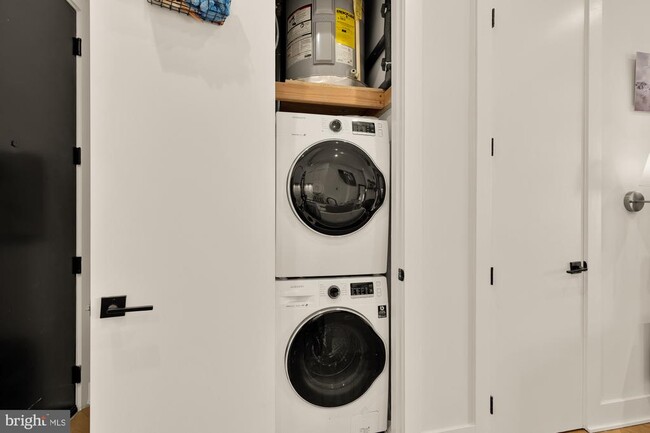 Building Photo - 1225 11th St NW