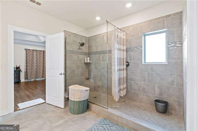 Building Photo - 6505 Trailway Trace