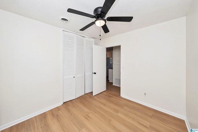 Building Photo - 2842 Brooklane Dr