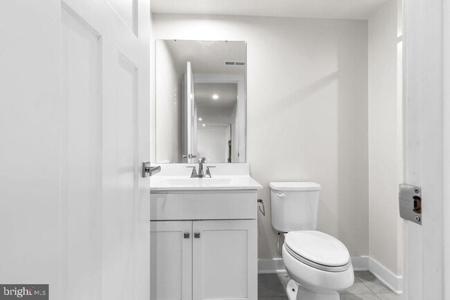 Building Photo - 2305 Wadlow Ln