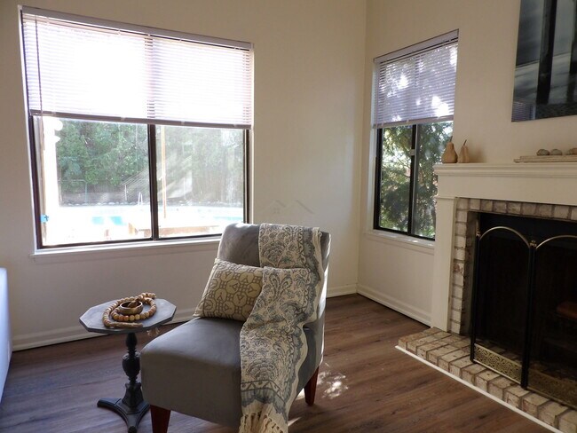 Building Photo - 5231 Bantry Dr