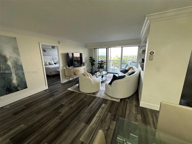 Building Photo - 2841 N Ocean Blvd