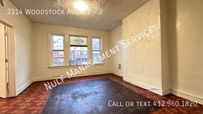 Building Photo - 2314 Woodstock Ave