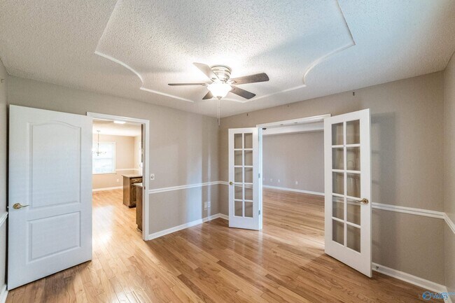 Building Photo - 139 Clubhouse Ln