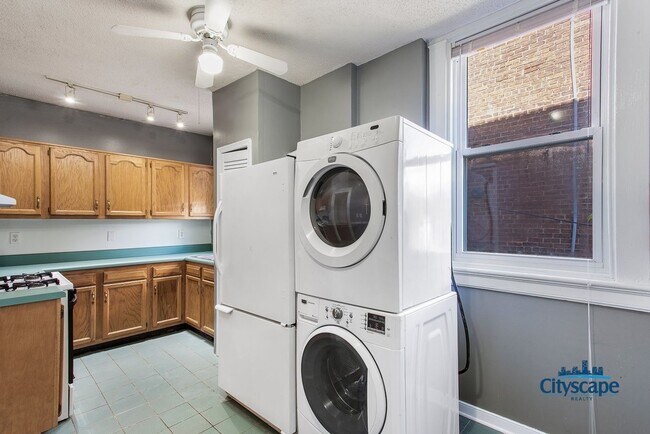 Building Photo - 507 N 32nd St