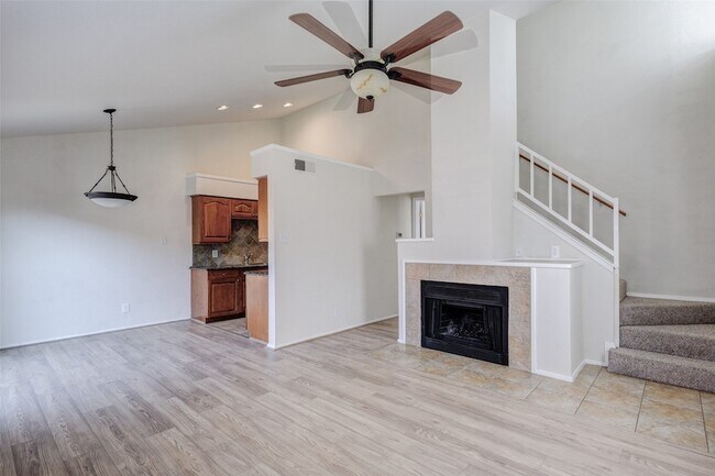 Building Photo - 5640 Cedar Creek Dr