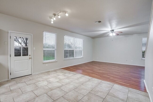 Building Photo - 201 Creek Ledge Dr