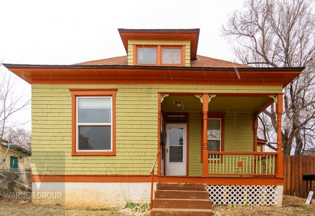 Primary Photo - 3406 W Colorado Ave