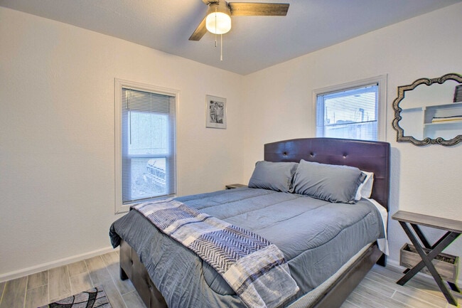 Building Photo - 3976 Utica St