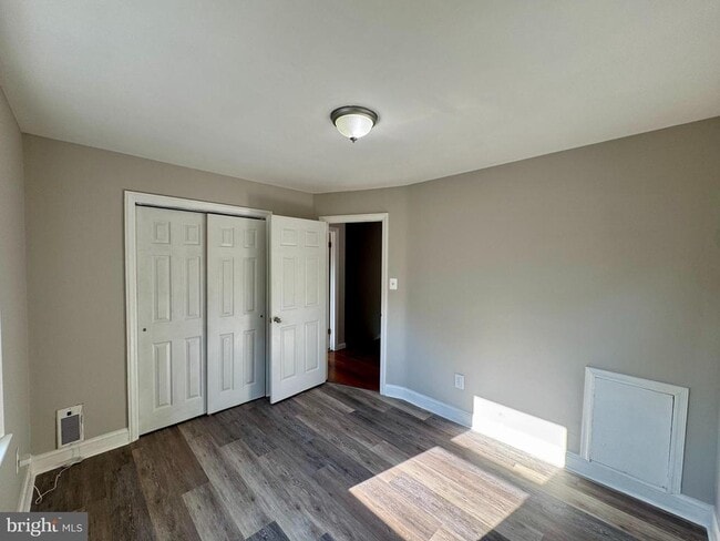 Building Photo - 7204 Glenridge Dr