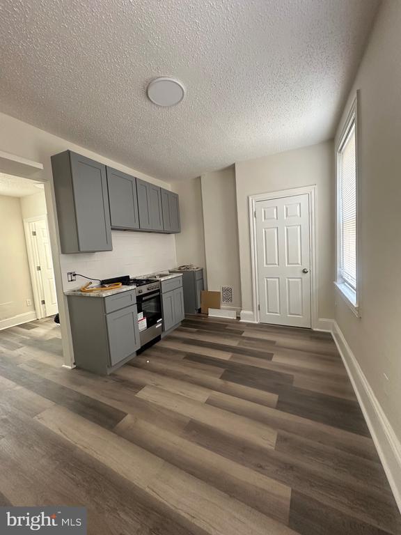 Building Photo - 1532 S 2nd St