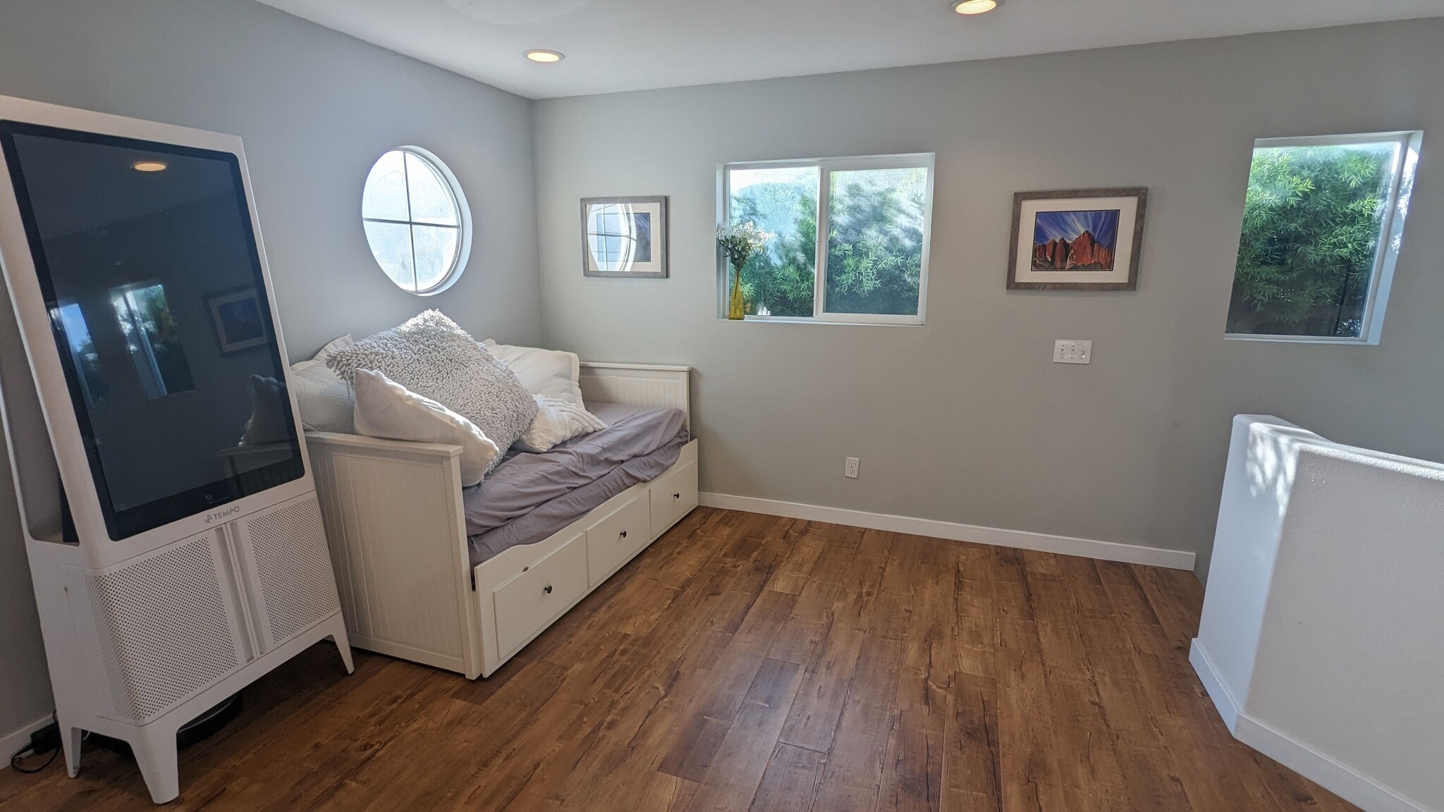 Building Photo - 1554 Plymouth Ln