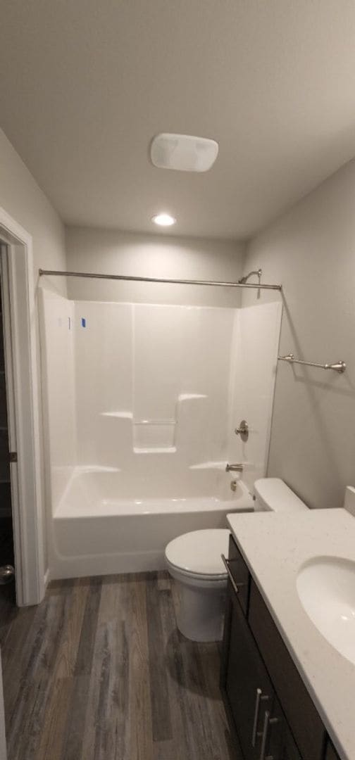 Building Photo - Modern 3 bed 2.5 bath twinhome in South Bismarck