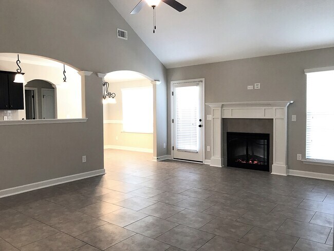 Building Photo - 5145 Copse Dr