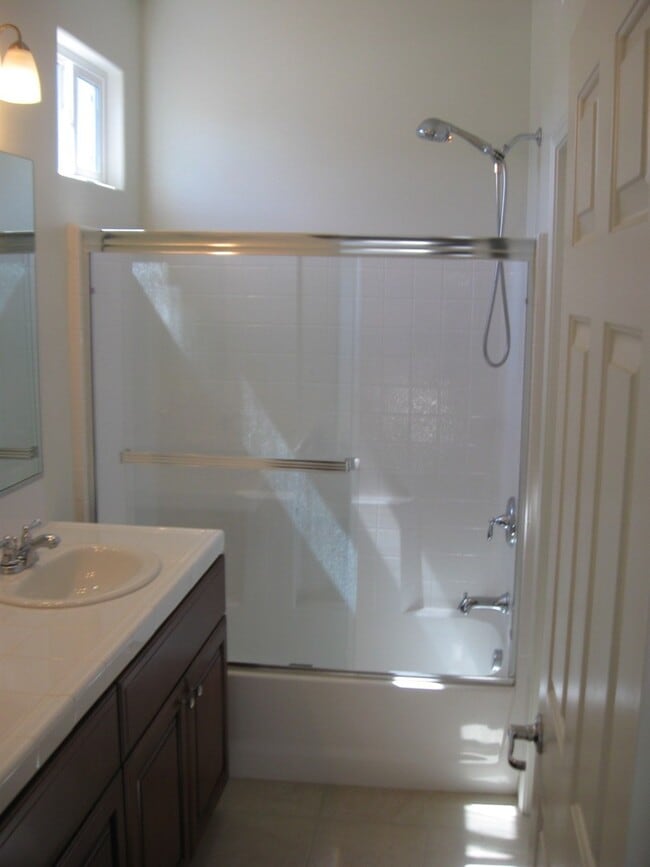Building Photo - 1339 Darien Ct