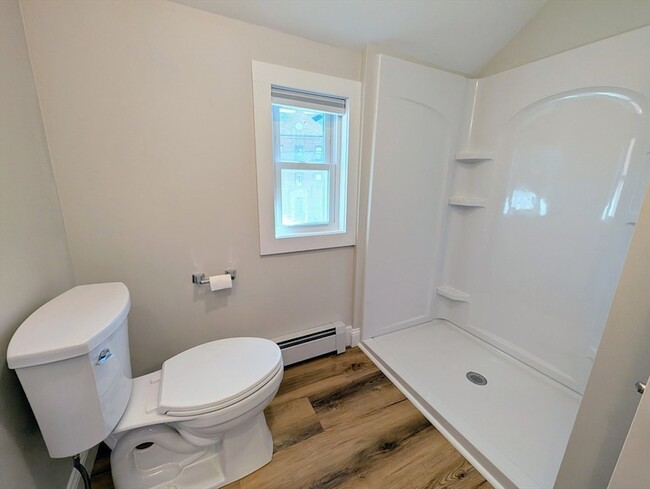 Building Photo - 158 Green