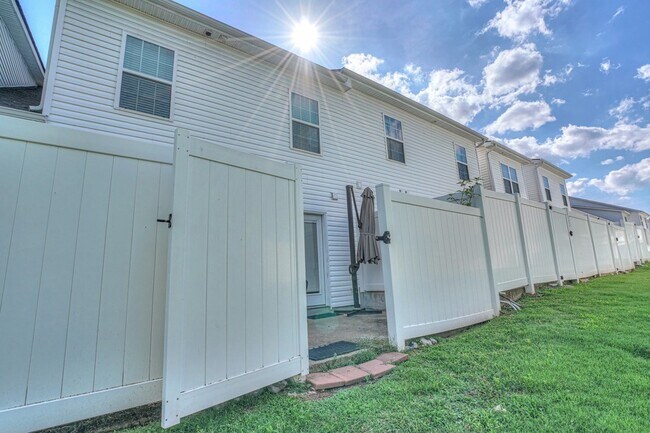 Building Photo - 107 Latimer Dr