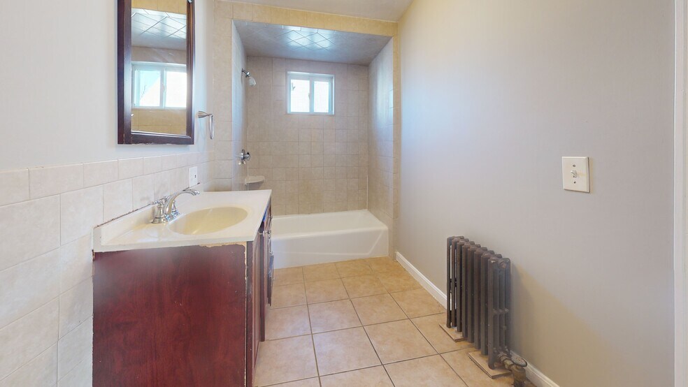 Building Photo - 50 Plymouth St