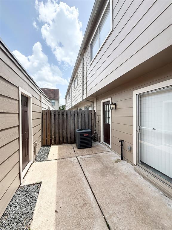 Building Photo - 1495 Springrock Ln