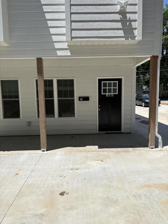 Building Photo - New Duplex Available for Rent!