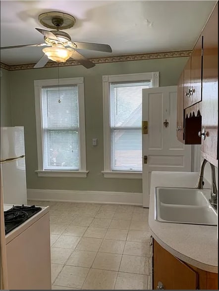 Kitchen - 2454 N Pierce St