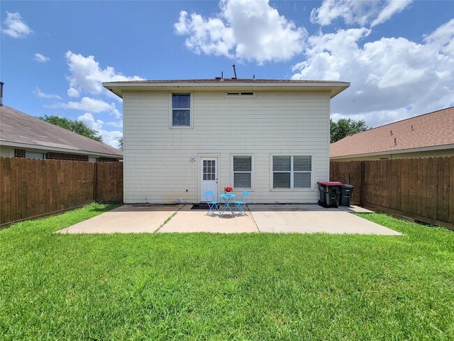 Building Photo - 19022 Yellow Thrush Dr