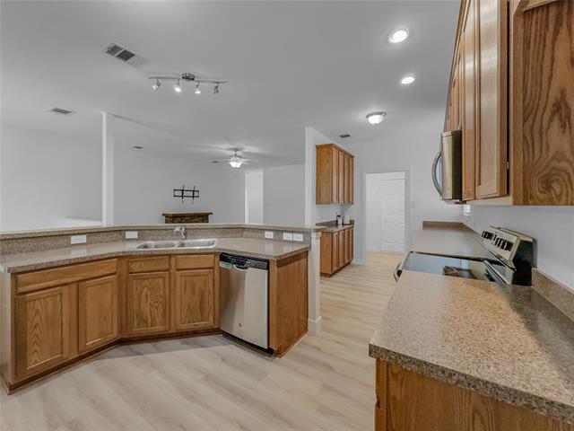Building Photo - 138 Lipan St