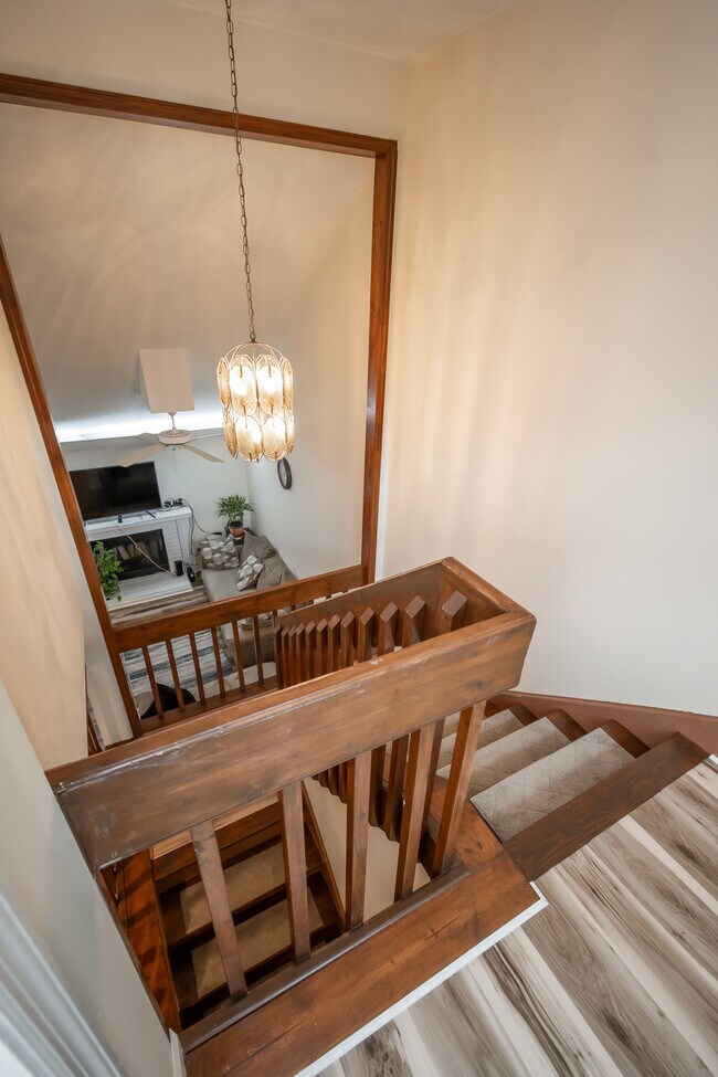 Building Photo - 115 Winterberry Dr